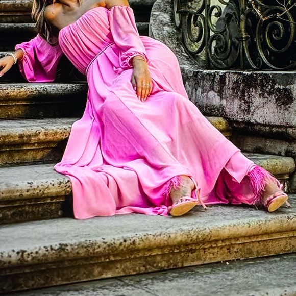 Antonio Melani Gown🩷Gorgeous Lily Crepe Chiffon Sweetheart Neckline Flowy Gown💕 - Picture 2 of 15